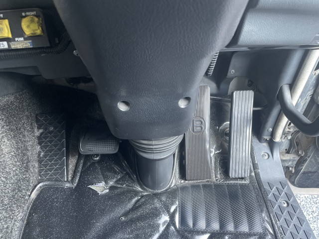 三菱ふそうスーパーグレートダンプ大型（10t）[写真29]