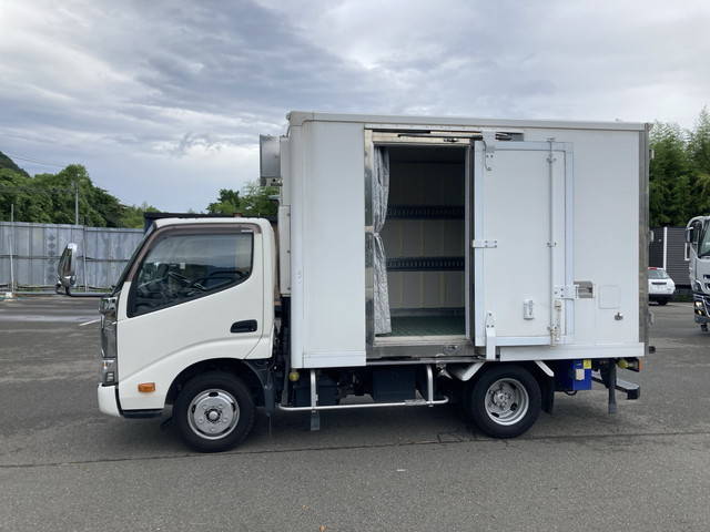 日野デュトロ冷凍車（冷蔵車）小型（2t・3t）[写真06]