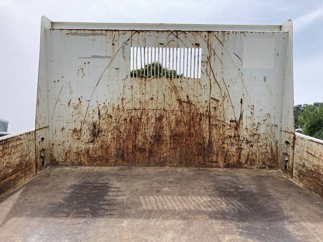 いすゞエルフローダーダンプ小型（2t・3t）[写真12]