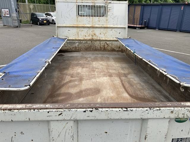 三菱ふそうキャンターダンプ小型（2t・3t）[写真14]