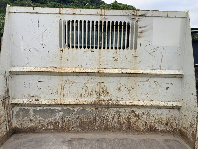 三菱ふそうキャンターダンプ小型（2t・3t）[写真15]