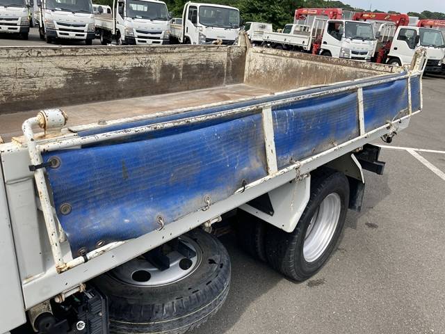 三菱ふそうキャンターダンプ小型（2t・3t）[写真18]