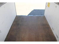 いすゞエルフパネルバン小型（2t・3t）[写真16]