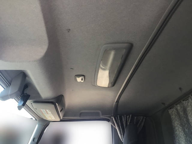 いすゞフォワードアルミウイング中型（4t）[写真30]