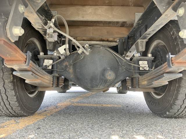 いすゞエルフダブルキャブ（Wキャブ）小型（2t・3t）[写真23]