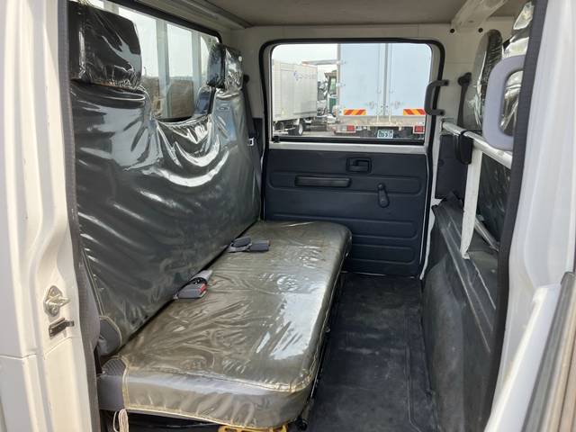 いすゞエルフダブルキャブ（Wキャブ）小型（2t・3t）[写真29]