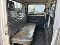 いすゞエルフダブルキャブ（Wキャブ）小型（2t・3t）[写真29]