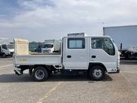 いすゞエルフダブルキャブ（Wキャブ）小型（2t・3t）[写真06]