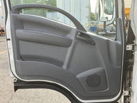 いすゞエルフ冷凍車（冷蔵車）小型（2t・3t）[写真26]