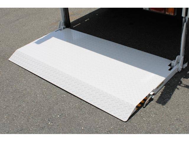 マツダタイタン平ボディ小型（2t・3t）[写真11]