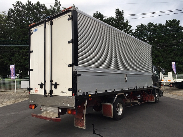 いすゞフォワードアルミウイング中型（4t）[写真02]