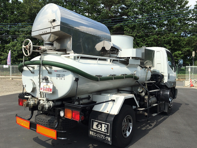 三菱ふそうファイターミニヨンバキュームカー中型（4t）[写真02]