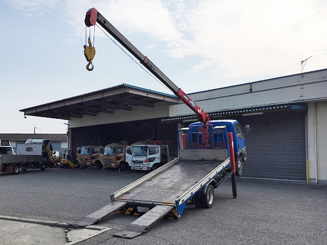 三菱ふそうキャンターセルフクレーン3段小型（2t・3t）[写真02]