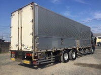 UDトラックスクオンアルミウイング大型（10t）[写真02]