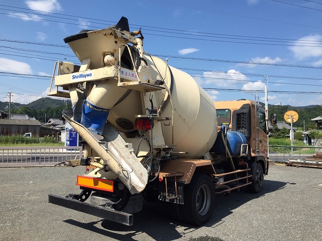日野レンジャーミキサー車（コンクリートミキサー）増トン（6t・8t）[写真02]