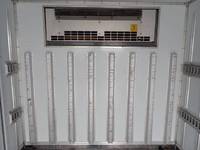 三菱ふそうキャンター冷凍車（冷蔵車）小型（2t・3t）[写真13]