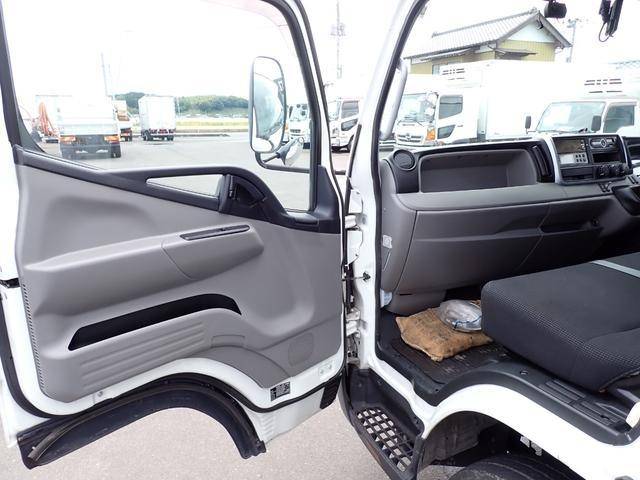 三菱ふそうキャンター冷凍車（冷蔵車）小型（2t・3t）[写真33]