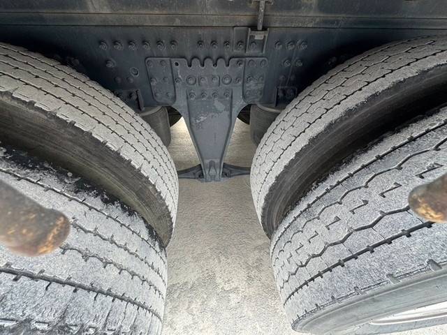 UDトラックスクオンアルミブロック大型（10t）[写真11]