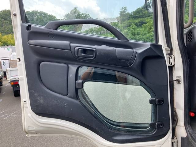 日野レンジャークレーン4段中型（4t）[写真29]