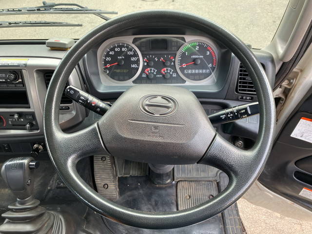 日野レンジャークレーン4段中型（4t）[写真35]