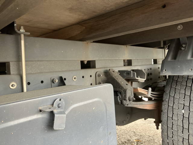 三菱ふそうキャンターアルミブロック小型（2t・3t）[写真24]