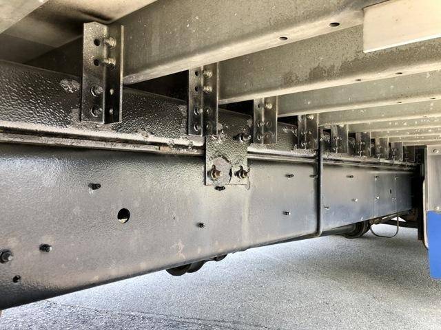 日野レンジャーアルミバン中型（4t）[写真22]