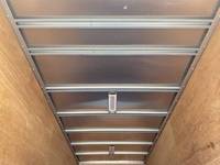 三菱ふそうキャンターアルミバン小型（2t・3t）[写真12]