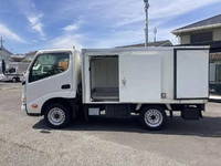 トヨタダイナ冷凍車（冷蔵車）小型（2t・3t）[写真09]