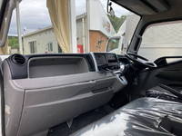 三菱ふそうキャンター平ボディ小型（2t・3t）[写真28]