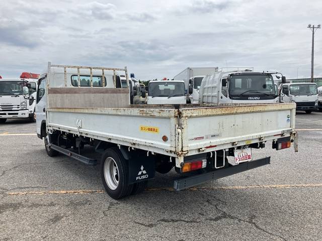 三菱ふそうキャンター平ボディ小型（2t・3t）[写真04]