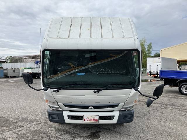 三菱ふそうキャンター平ボディ小型（2t・3t）[写真08]