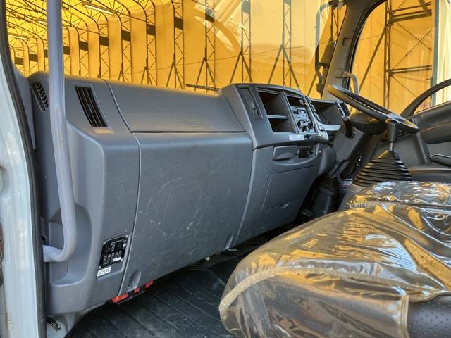 いすゞフォワードクレーン4段中型（4t）[写真32]