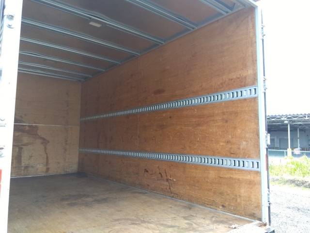 いすゞエルフアルミバン小型（2t・3t）[写真13]