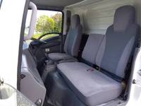 いすゞエルフアルミバン小型（2t・3t）[写真30]