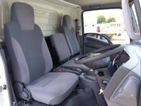 いすゞエルフアルミバン小型（2t・3t）[写真31]