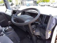 いすゞエルフアルミバン小型（2t・3t）[写真32]