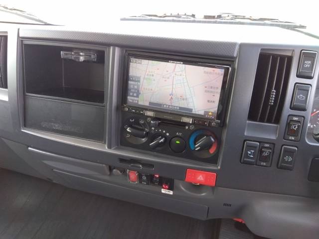 いすゞエルフアルミバン小型（2t・3t）[写真38]