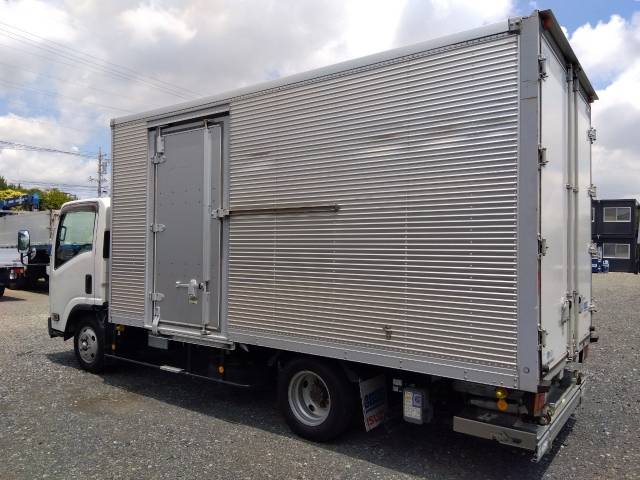 いすゞエルフアルミバン小型（2t・3t）[写真04]