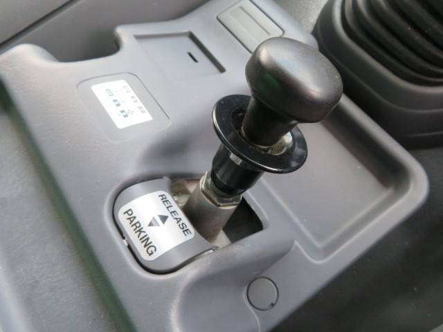 いすゞフォワードダンプ増トン（6t・8t）[写真31]