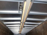 いすゞギガアルミウイング大型（10t）[写真10]