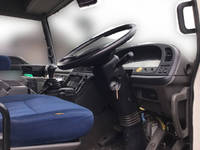 いすゞギガアルミウイング大型（10t）[写真19]