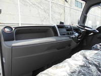 三菱ふそうキャンターアルミブロック小型（2t・3t）[写真30]