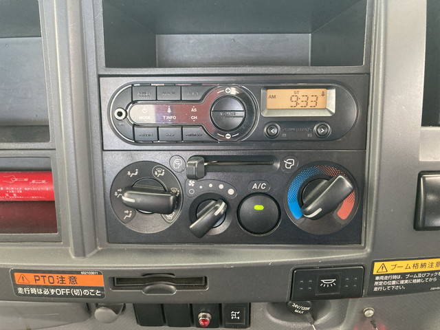 いすゞフォワードクレーン4段中型（4t）[写真38]