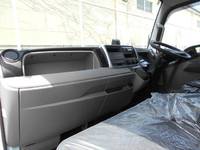 三菱ふそうキャンターアルミウイング小型（2t・3t）[写真26]