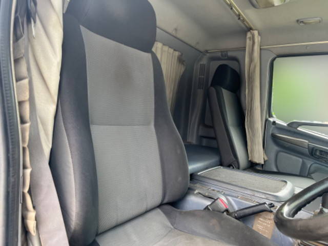 日野レンジャークレーン4段増トン（6t・8t）[写真32]