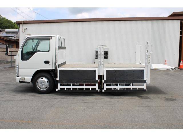 いすゞエルフ平ボディ小型（2t・3t）[写真10]