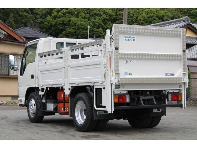 いすゞエルフ平ボディ小型（2t・3t）[写真02]