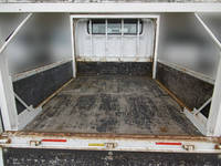 三菱ふそうキャンター平ボディ小型（2t・3t）[写真04]