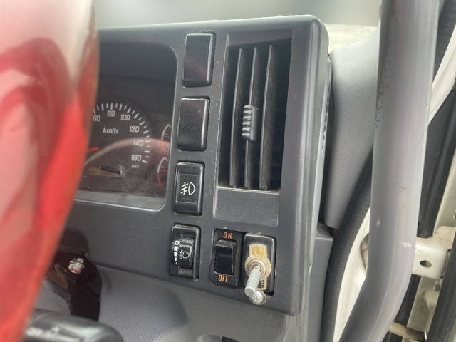 いすゞフォワード深ダンプ（土砂禁ダンプ）中型（4t）[写真29]