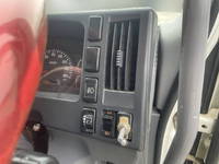 いすゞフォワード深ダンプ（土砂禁ダンプ）中型（4t）[写真29]